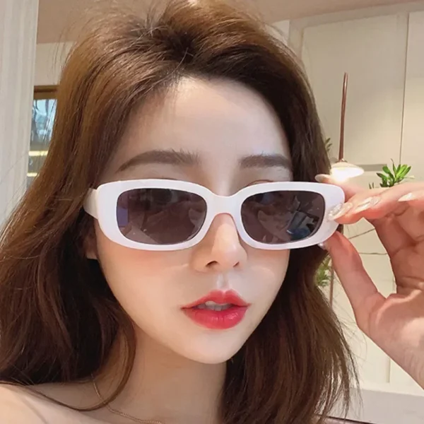 Sunglasses - Classic Retro - Image 3